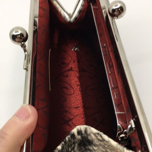 Depeche Mode Faux Python Kisslock evening clutch with silver tone hardware - Picture 14 of 16